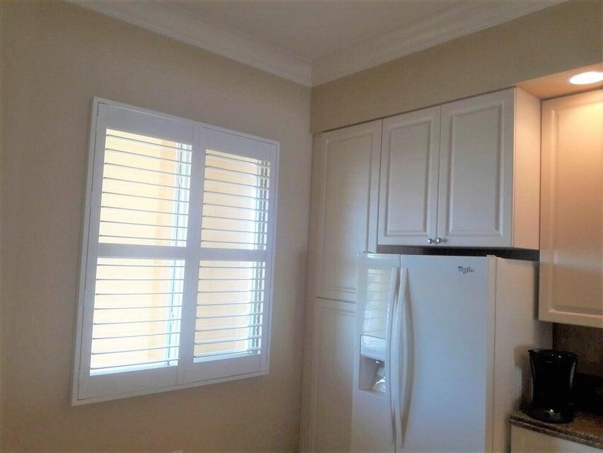 4 Harbour Isle Drive E - Photo 2