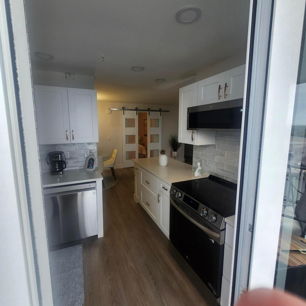1505 N Riverside Drive - Photo 8