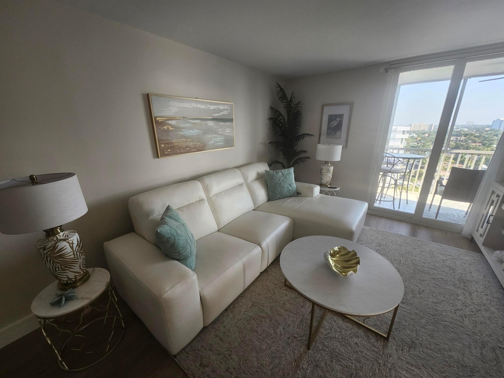 1505 N Riverside Drive - Photo 6