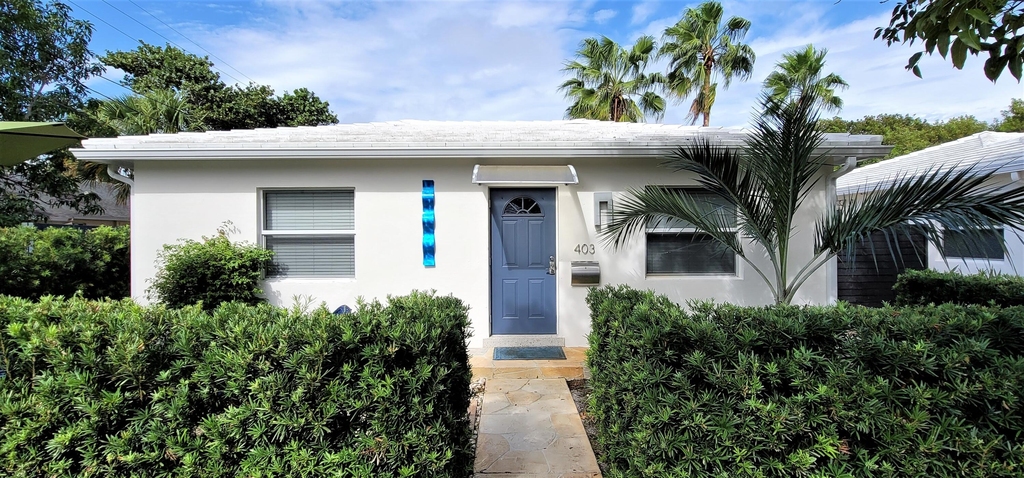 403 32nd Street - Photo 0