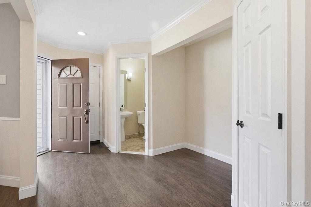 305 Glenwood Drive - Photo 5