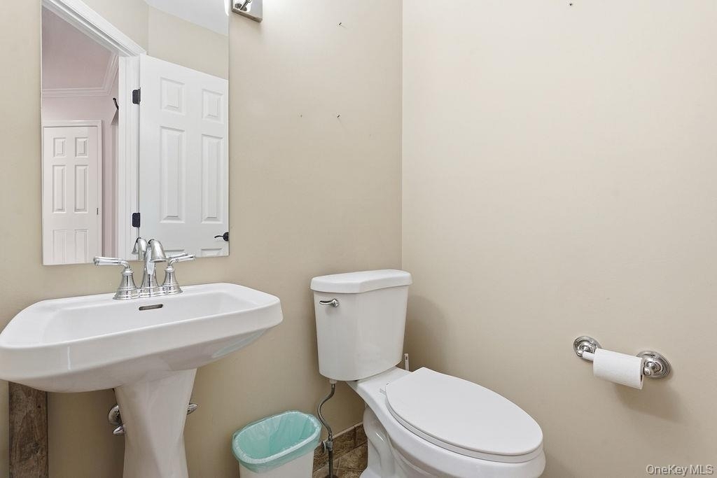 305 Glenwood Drive - Photo 16