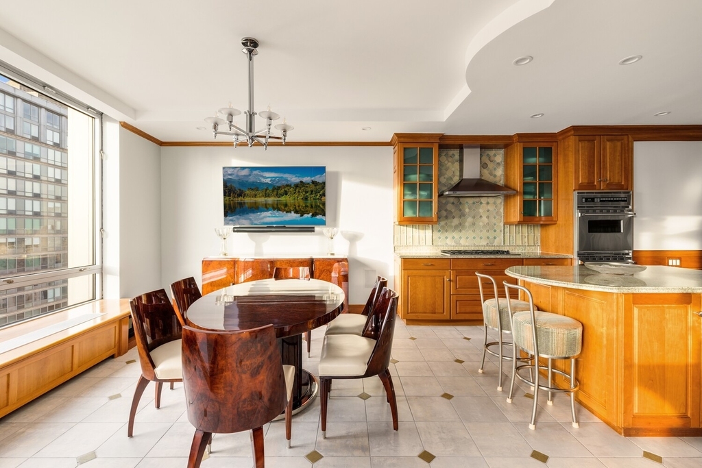 150 Columbus Avenue - Photo 7