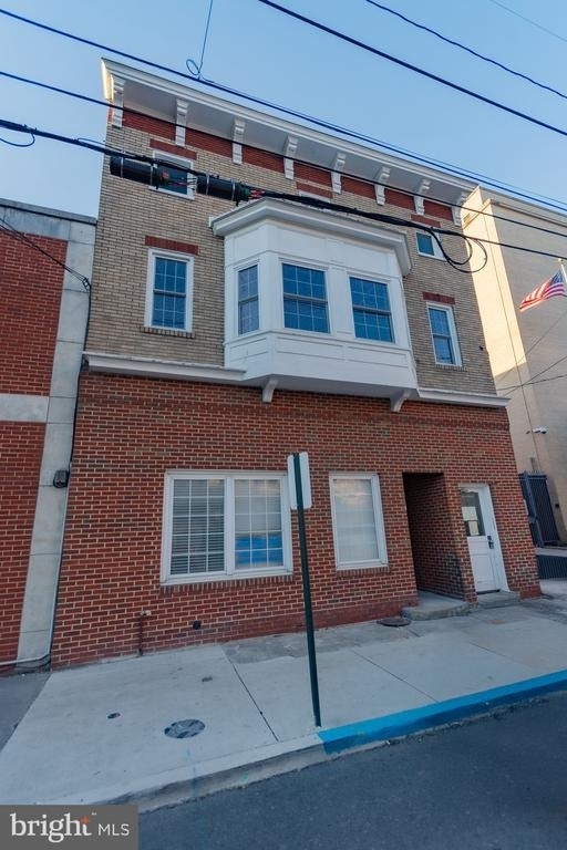 215 W King Street - Photo 24