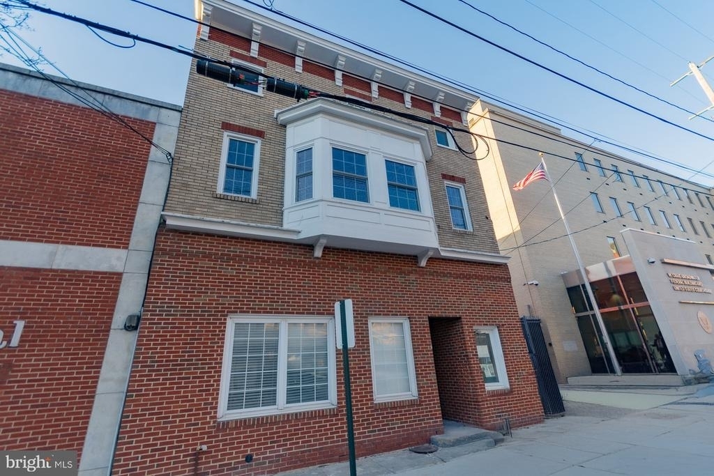 215 W King Street - Photo 36
