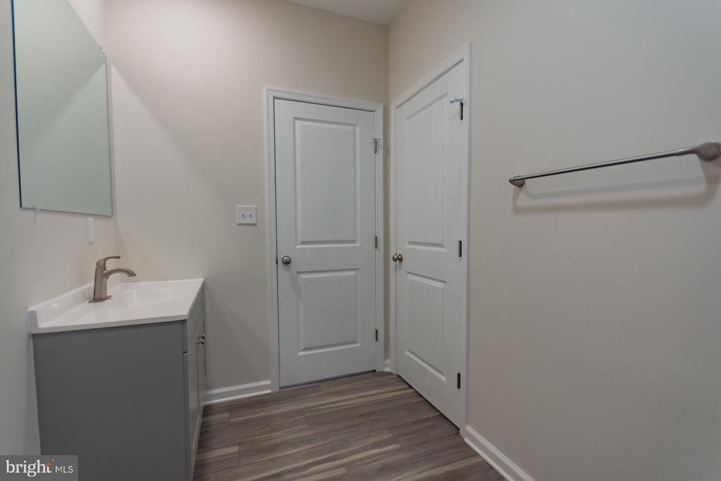 215 W King Street - Photo 21