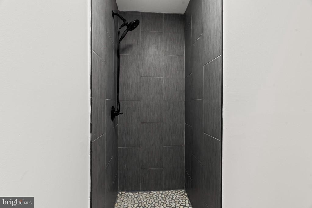 209 Front Street - Photo 16