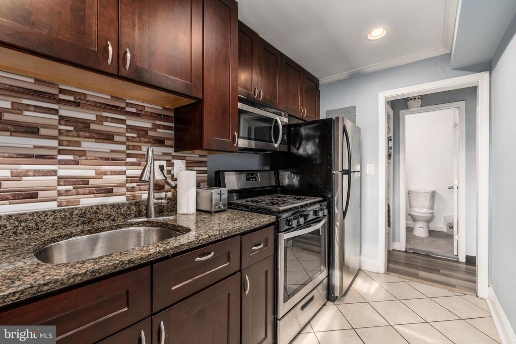 1619 Butler Street Se - Photo 4