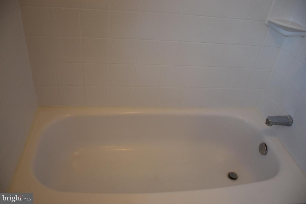 2057 38th Street Se - Photo 27