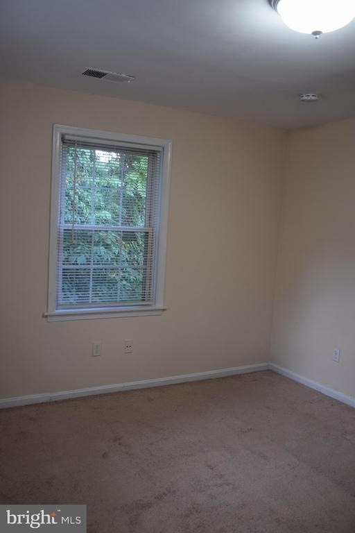 2057 38th Street Se - Photo 36