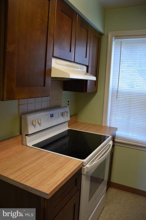 2057 38th Street Se - Photo 12