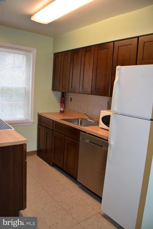 2057 38th Street Se - Photo 7