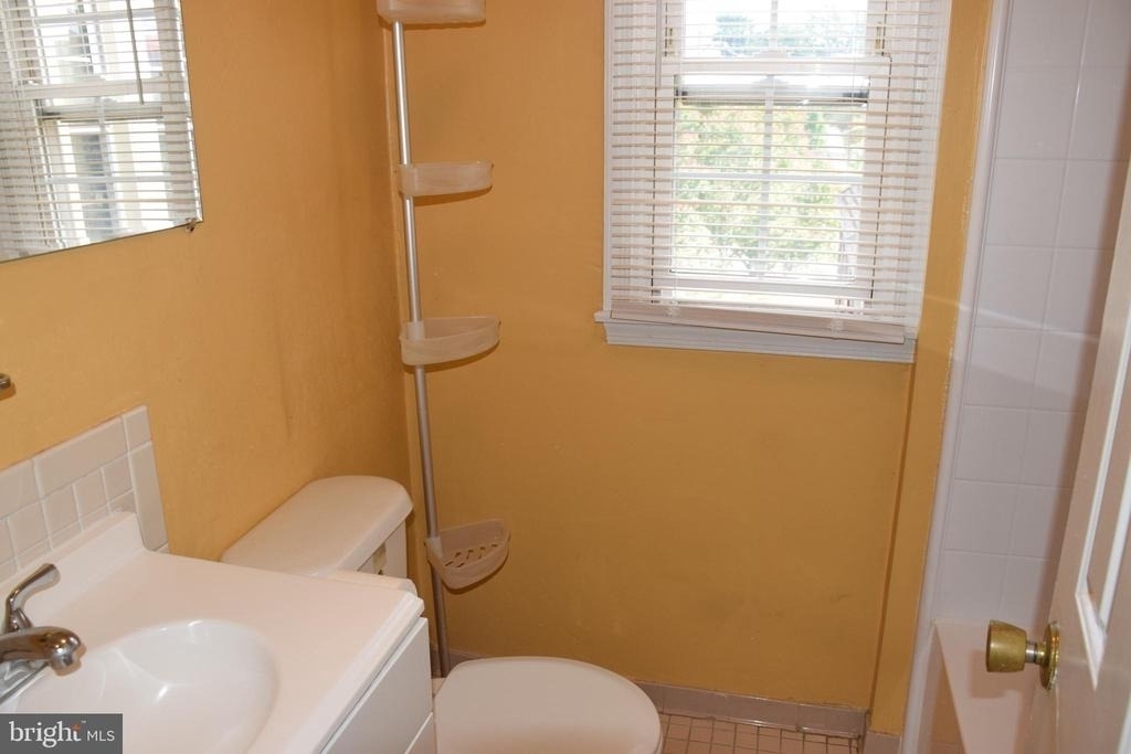 2057 38th Street Se - Photo 24