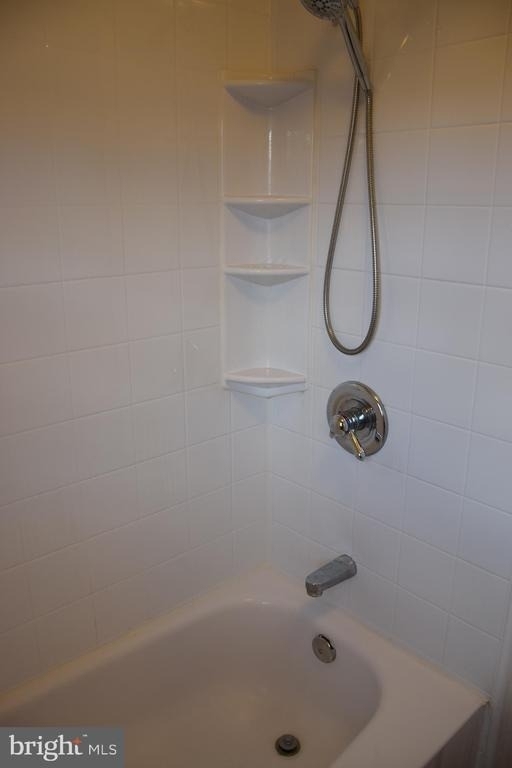 2057 38th Street Se - Photo 26