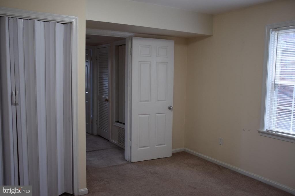 2057 38th Street Se - Photo 31