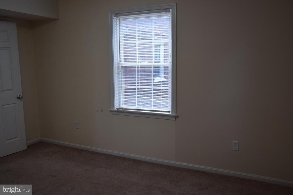 2057 38th Street Se - Photo 34