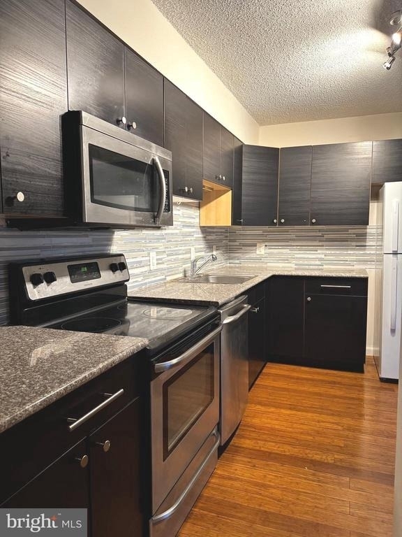 2141 P Street Nw - Photo 2