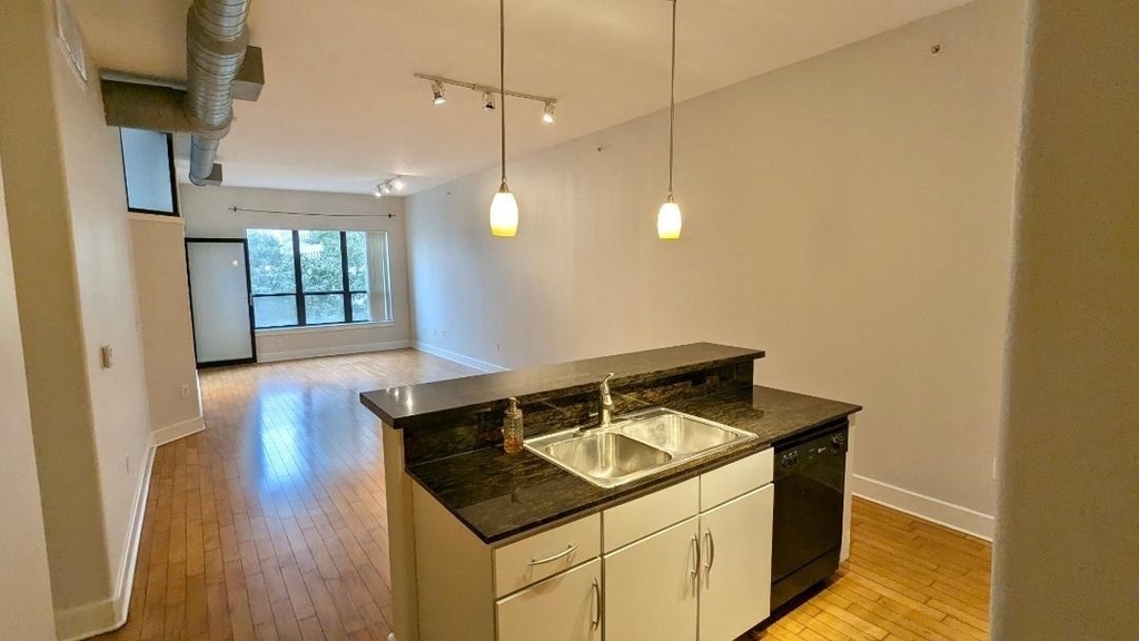 1901 Post Oak Boulevard - Photo 25