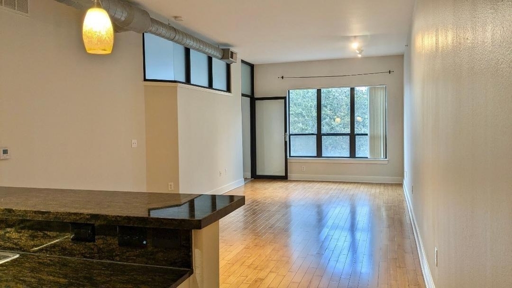 1901 Post Oak Boulevard - Photo 21
