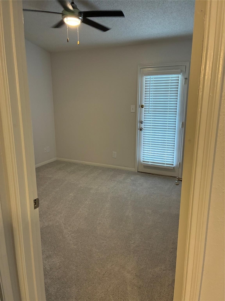 2121 Hepburn Street - Photo 30