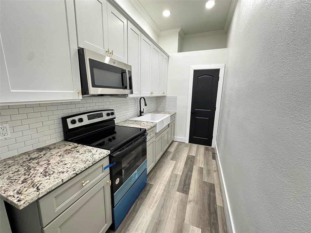 2001 29th Street - Photo 6