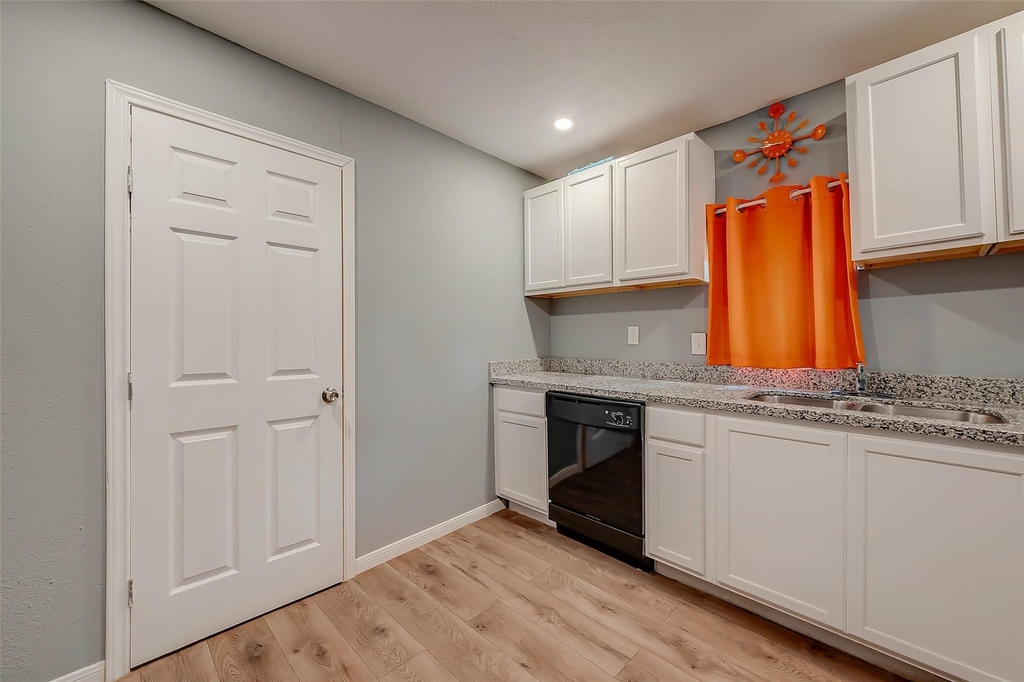 6823 Goforth Street - Photo 12