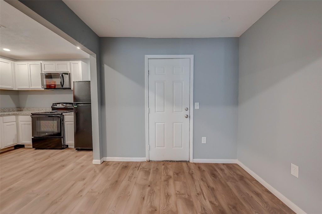 6823 Goforth Street - Photo 7