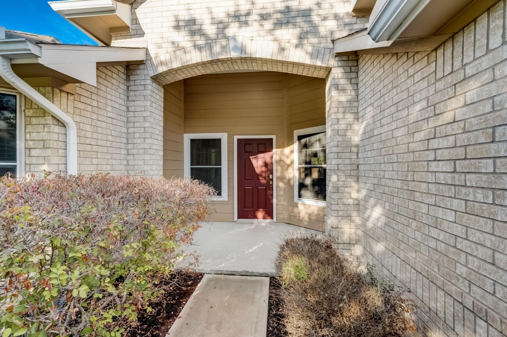 7219 Palmito Ranch Drive - Photo 4