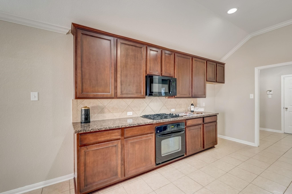 7219 Palmito Ranch Drive - Photo 17