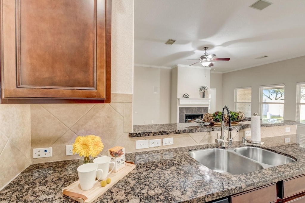 7219 Palmito Ranch Drive - Photo 22