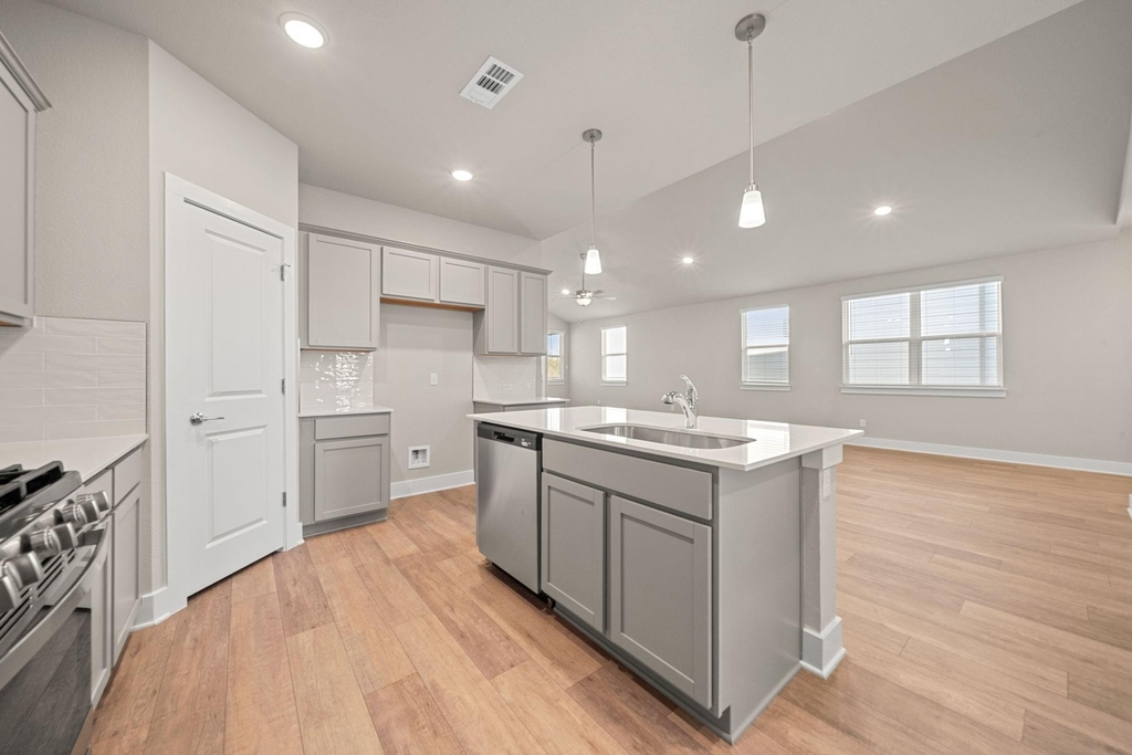 219 Pinnacle Lane - Photo 17