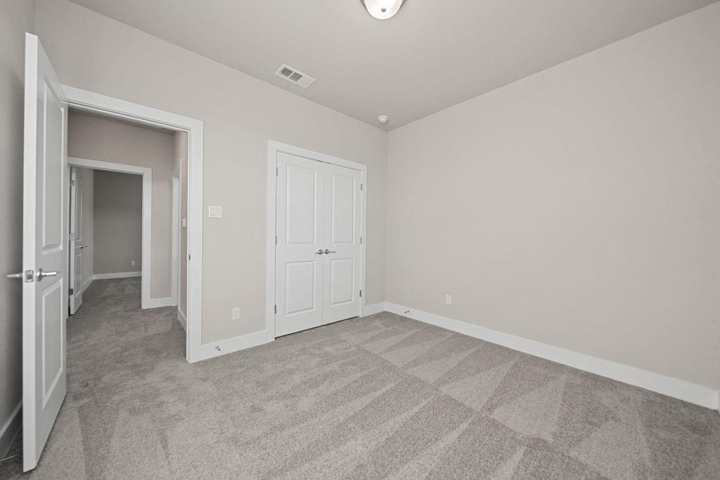 219 Pinnacle Lane - Photo 4