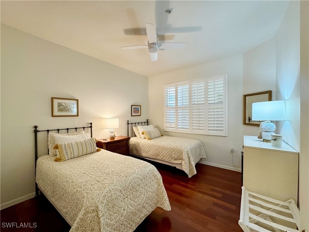 4884 Hampshire Court - Photo 11