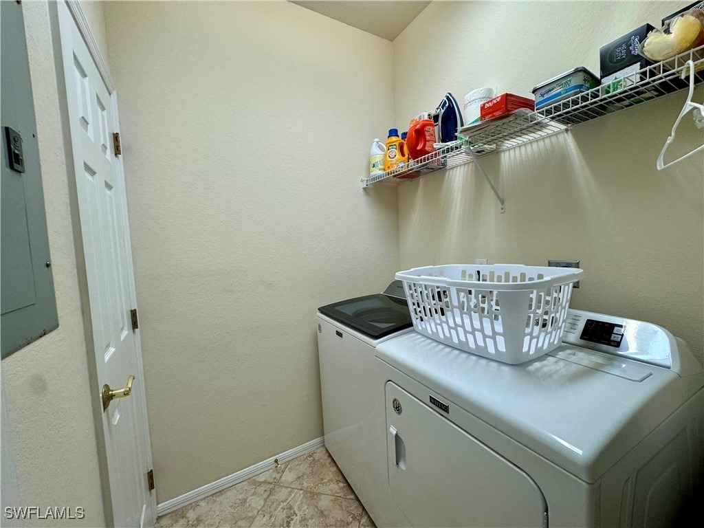4884 Hampshire Court - Photo 14