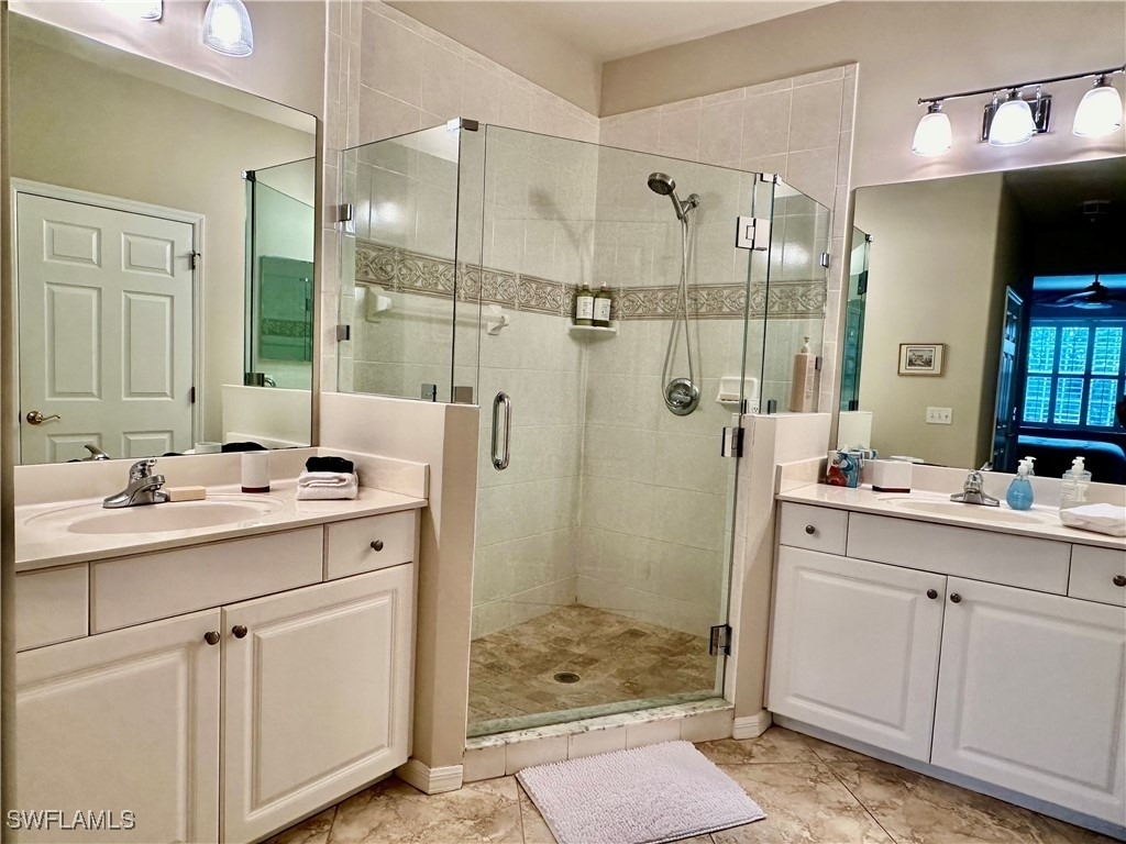 4884 Hampshire Court - Photo 10