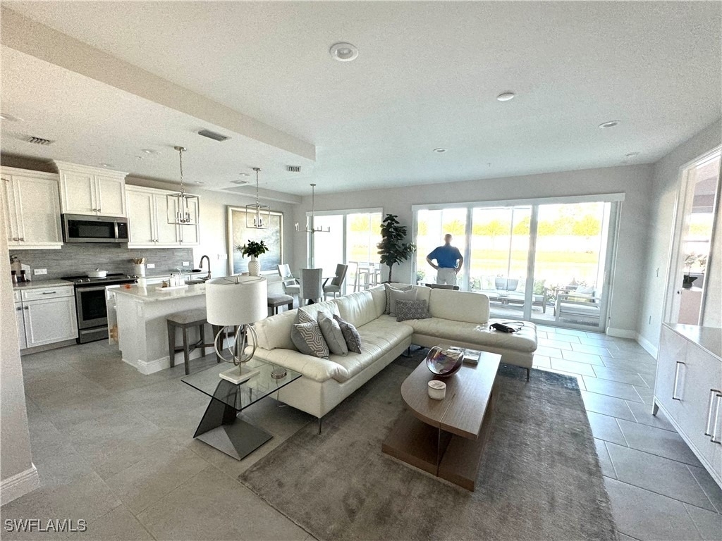 2555 Seychelles Drive - Photo 5
