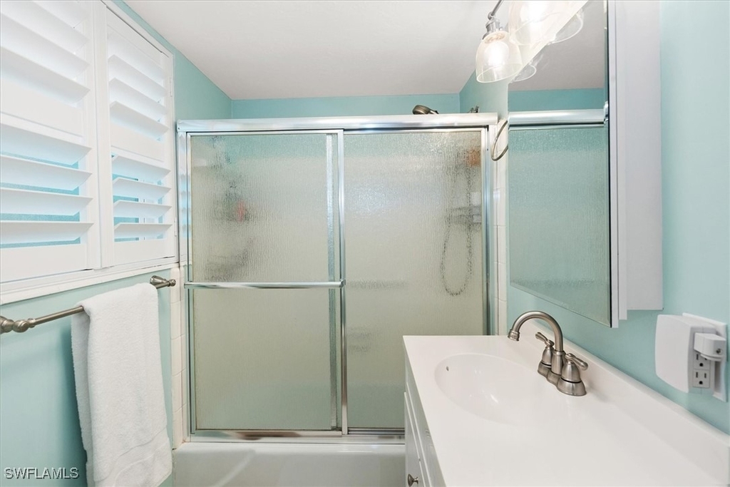 291 8th Avenue S - Photo 17