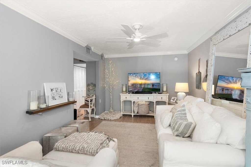 291 8th Avenue S - Photo 12