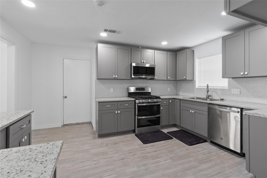 500 Shirleen Drive - Photo 9