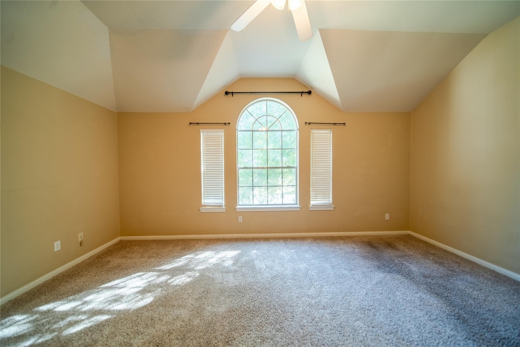 10723 Scenic Drive - Photo 13
