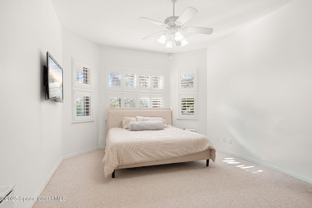 379 Pentland Drive - Photo 9