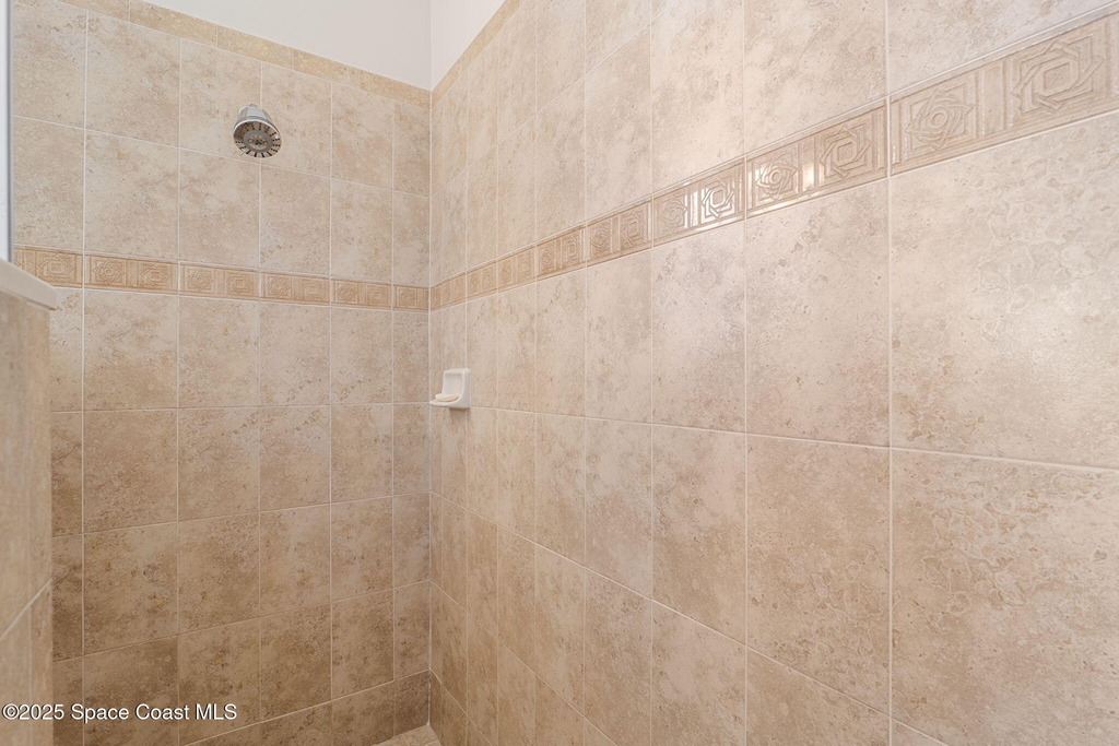 379 Pentland Drive - Photo 12
