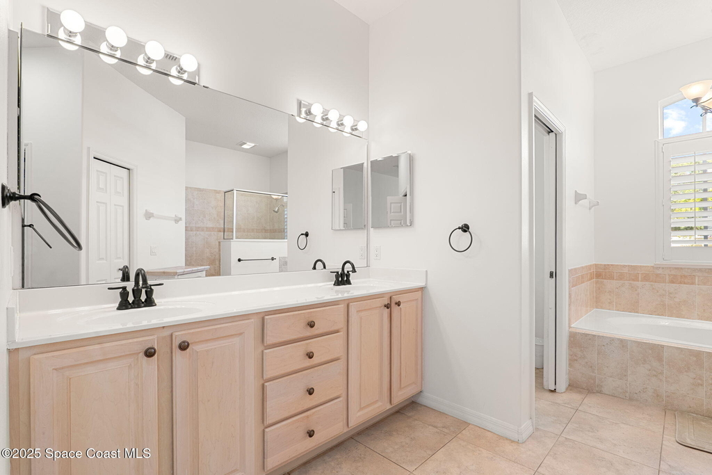 379 Pentland Drive - Photo 10