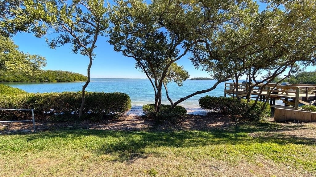 1515 Pinellas Bayway S - Photo 34