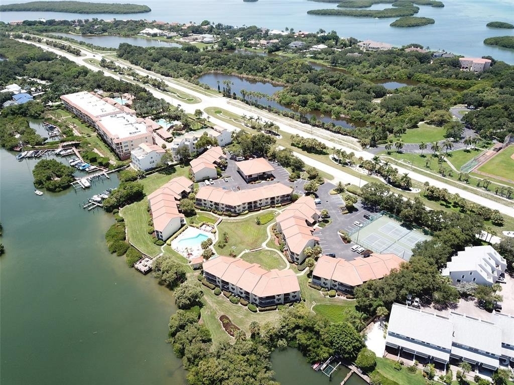 1515 Pinellas Bayway S - Photo 3