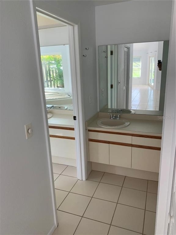 3982 Kingston Drive - Photo 4