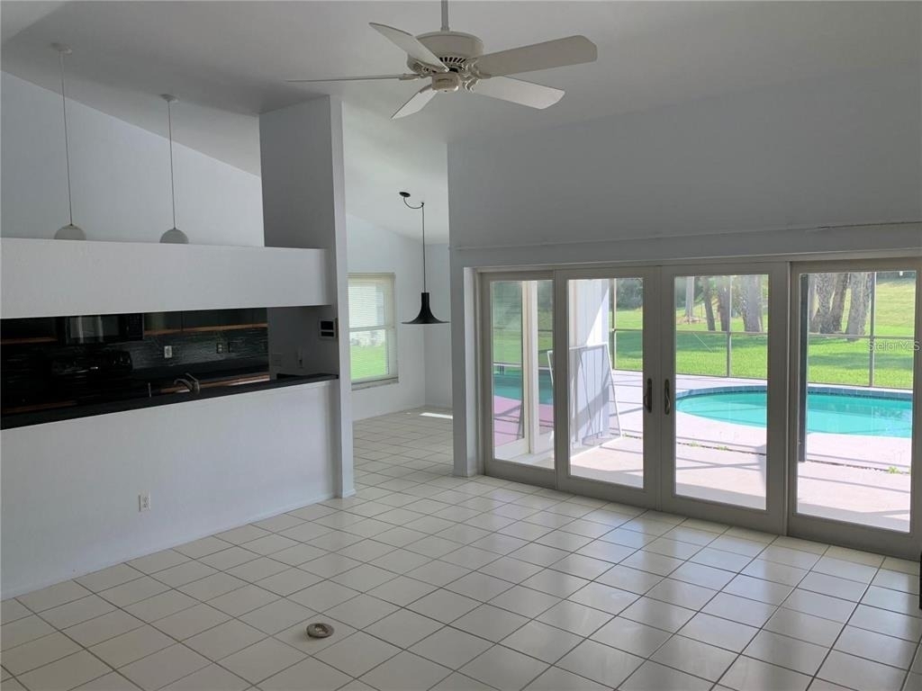 3982 Kingston Drive - Photo 3