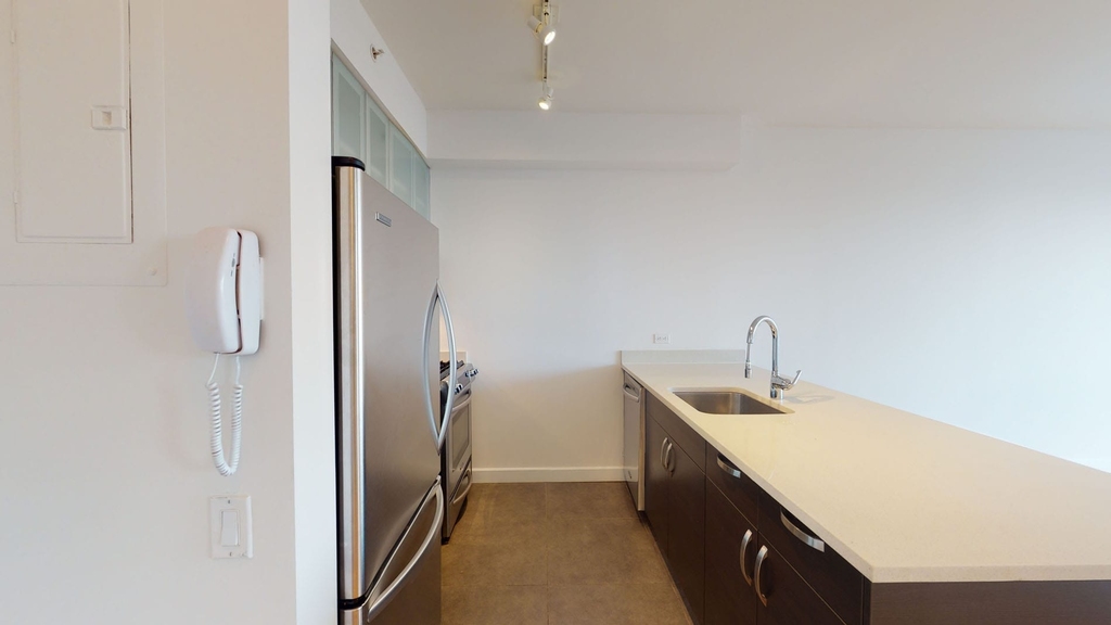 808 Columbus Ave - Photo 2