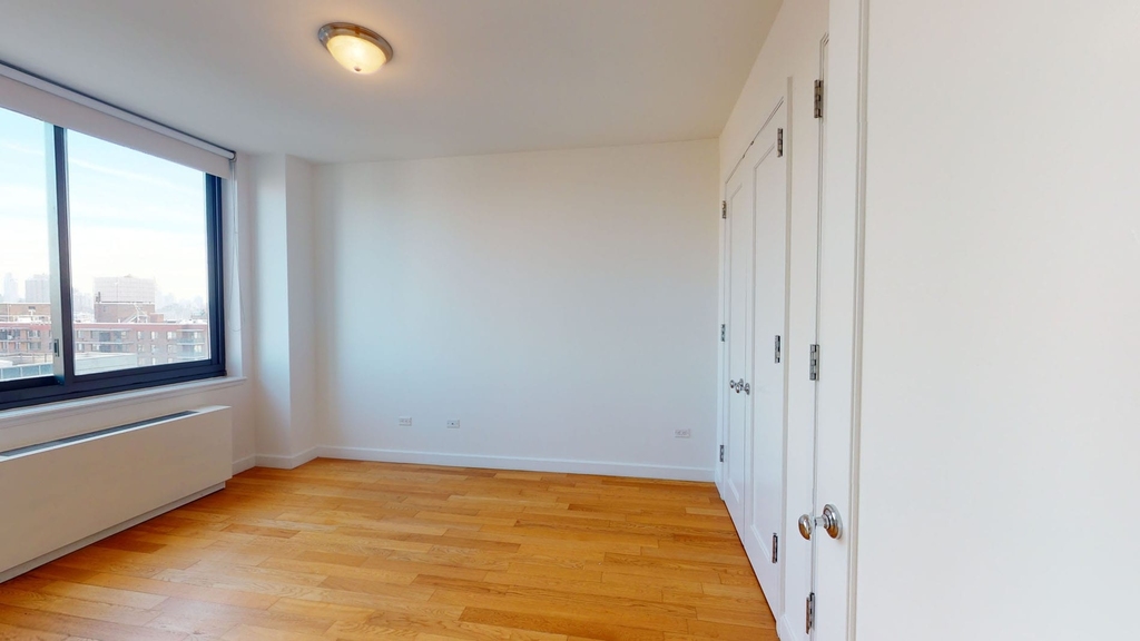 808 Columbus Ave - Photo 3