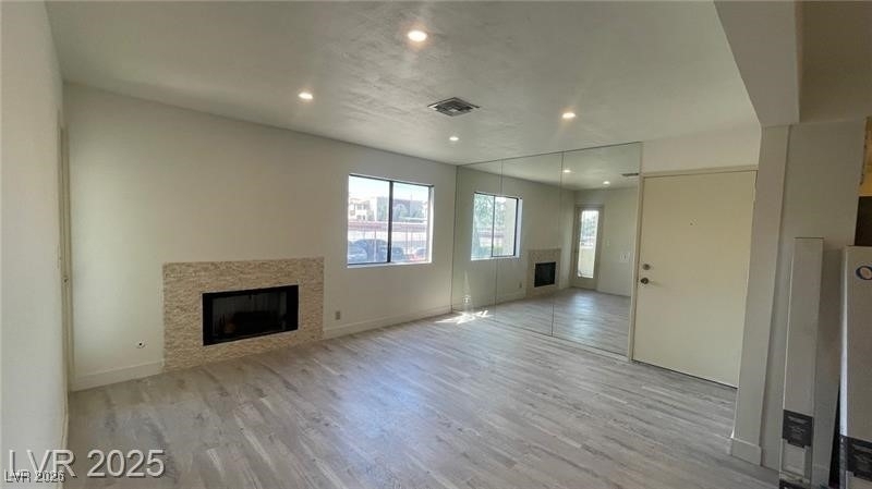 1701 E Katie Avenue - Photo 2